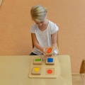 MASTERKIDZ TABLICA SORTER SENSORYCZNY KSZTAŁTY I KOLORY MK09395