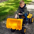 WOOPIE TRAKTOR NA PEDAŁY Z ŁYŻKĄ FARMER MAXTRAC ŻÓŁTY 28415
