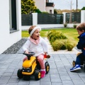 FALK BABY JEŹDZIK TRAKTOREK JCB Z PRZYCZEPKĄ OD 12 M-CY 215C