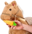 ADAM TOYS KONIK NA BIEGUNACH Z MARCHEWKĄ GS1029W